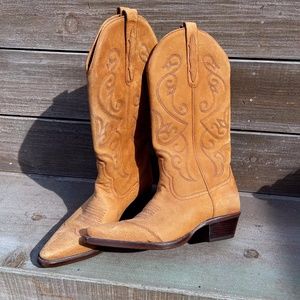 Nine West Women's Tan Leather Cowboy Boots NWOT
